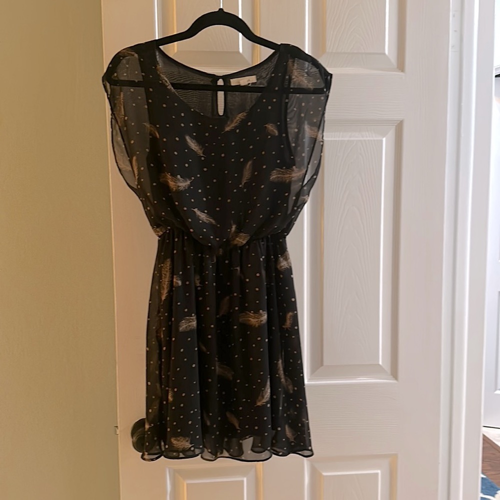 Lush Feather Print Dress. Size S. Polyester with spandex liner.